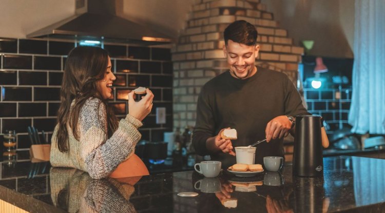 9 Unique Signs that He Is Crazy About You